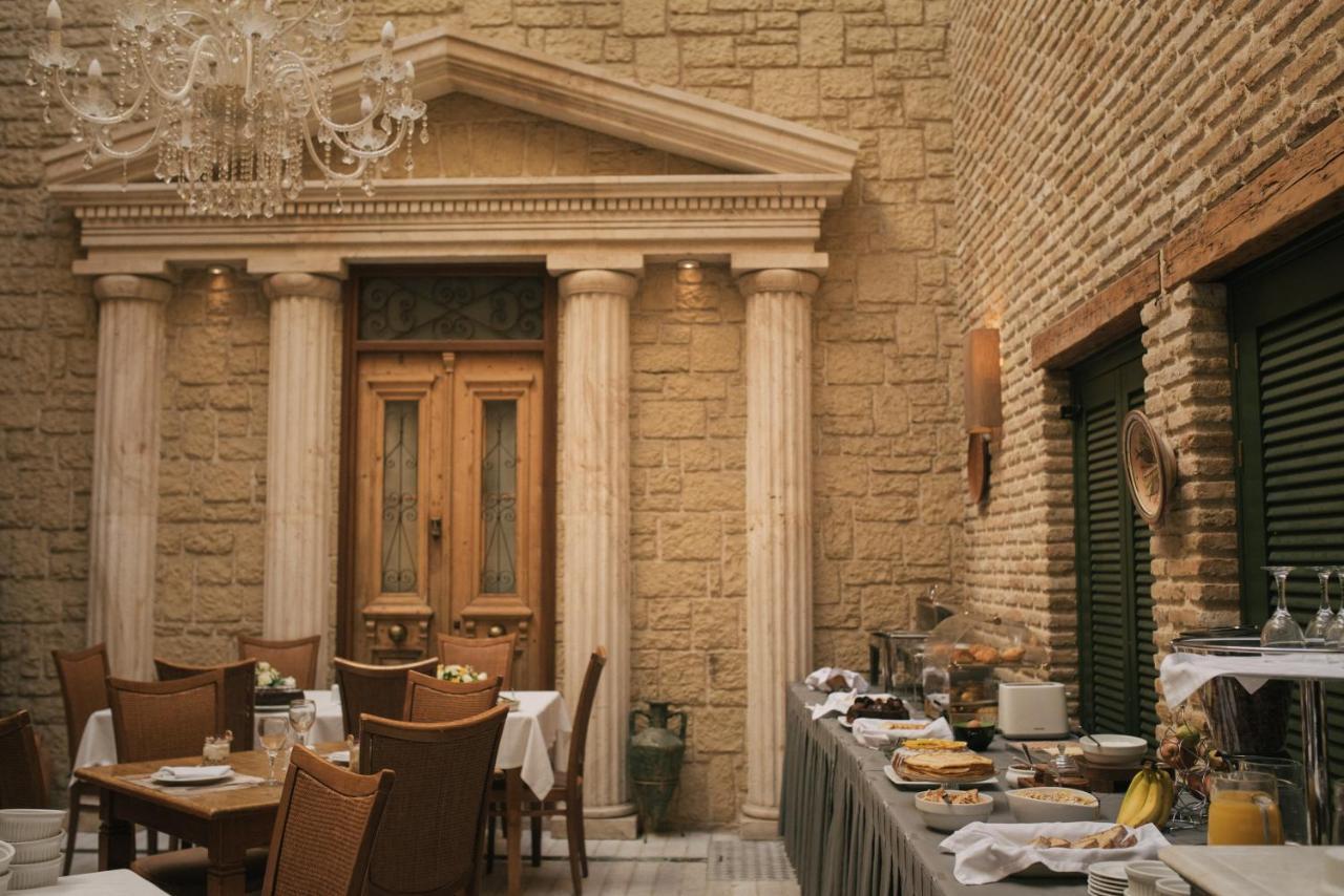 Byzantino Hotel Патри Екстер'єр фото