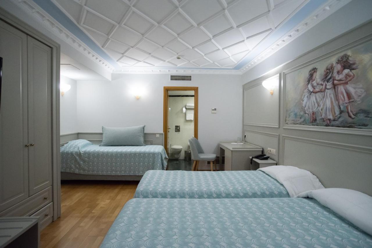 Byzantino Hotel Патри Екстер'єр фото