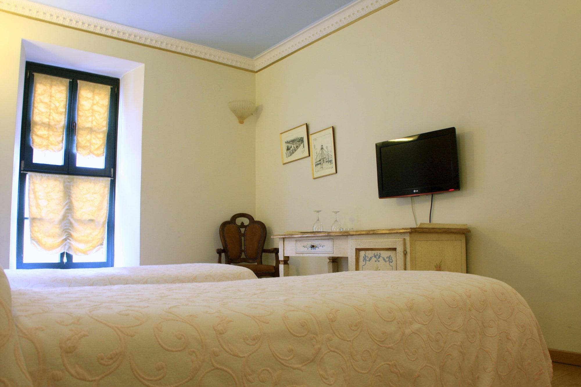 Byzantino Hotel Патри Екстер'єр фото