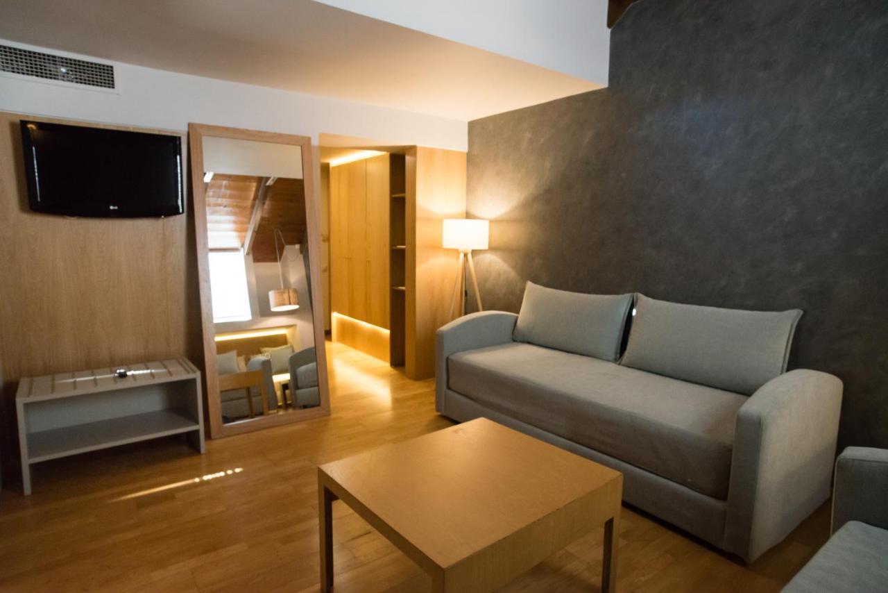 Byzantino Hotel Патри Екстер'єр фото